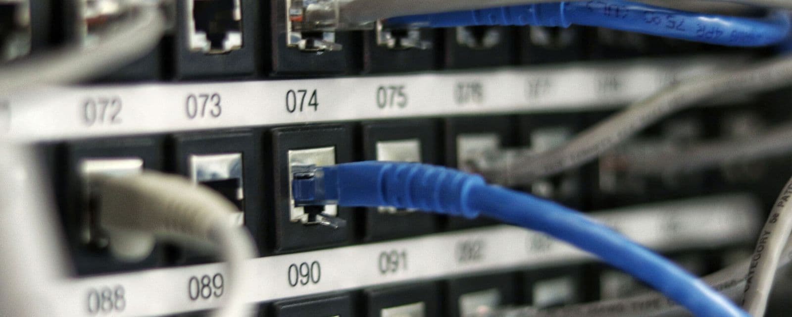 Netzwerk- und Serverinfrastruktur